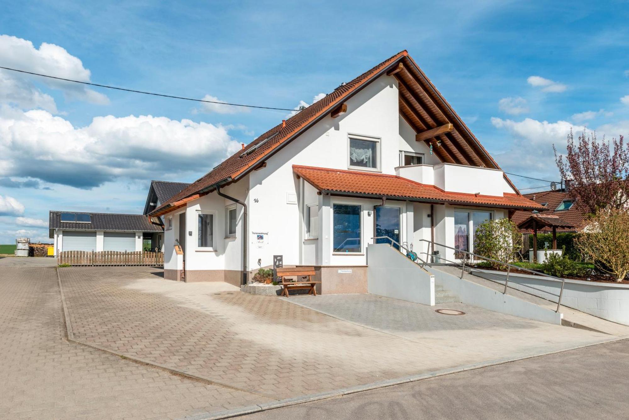 Arnold Laubbach Ostrach Exterior foto